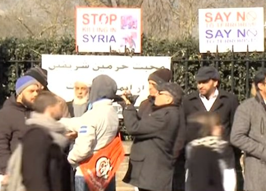 بالفيديو.. احتجاجات أمام سفارة النظام #الإيراني للتنديد بجرائمه