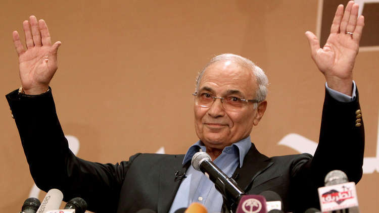 بيان عاجل من أحمد شفيق : لست الرجل الأنسب لحكم مصر
