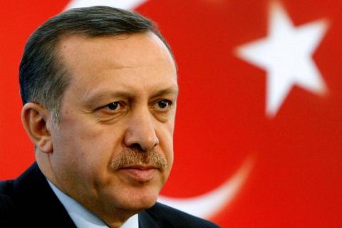 أردوغان يصل المدينة المنورة وفيصل بن سلمان يستقبله