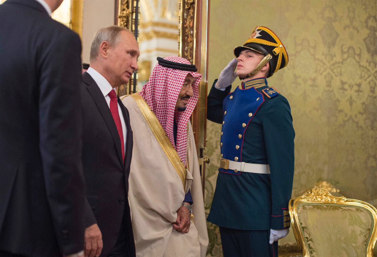 الملك سلمان: نسعى للتعاون مع موسكو لاستقرار أسواق النفط