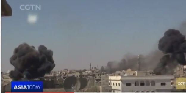 بالفيديو.. التحالف يسقط طائرة سورية فوق الرقة