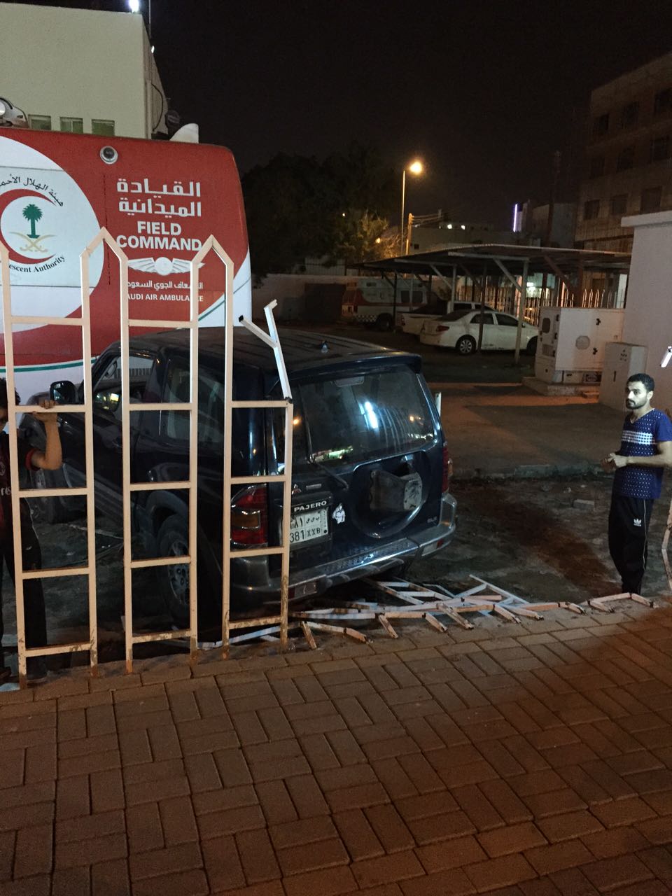 الصرخي: لا إصابات في اقتحام سيارة لمبنى هلال جازان