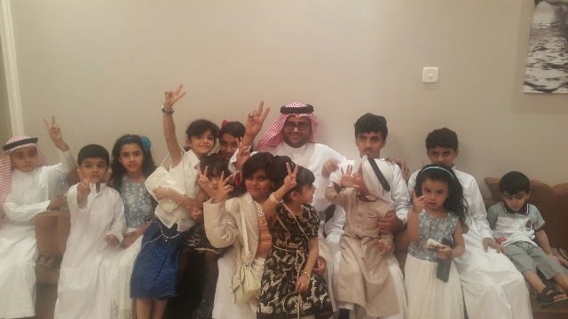 شاهد بالصور.. “أطفال جازان” يتزينون فرحة بالعيد