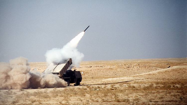 اعتراض صاروخ باليستي أطلقته مليشيات الحوثي باتجاه خميس مشيط