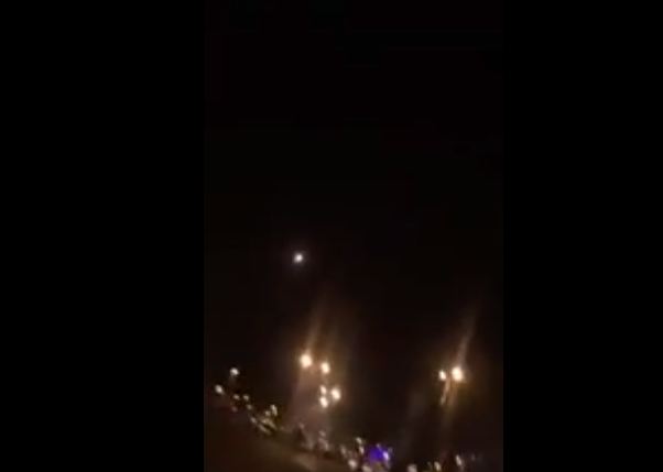 شاهد.. لحظة اعتراض القوات الجوية لصاروخ باليستي في #جازان