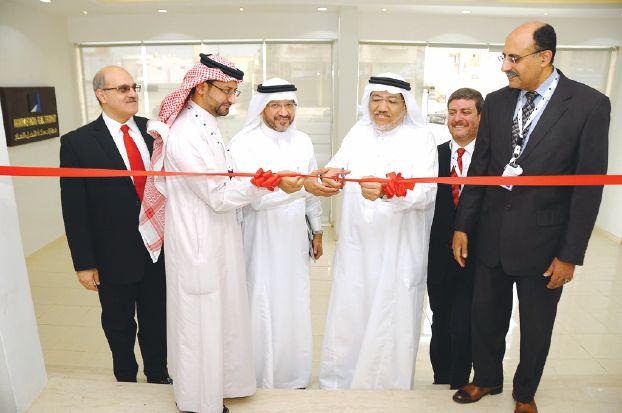 افتتاح المبنى الجديد لمقر شركة القطارات والنقل العام بمكة