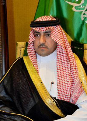 “أمير الرياض” يُطالب الإعلام بدعم منجزات “القضاء”