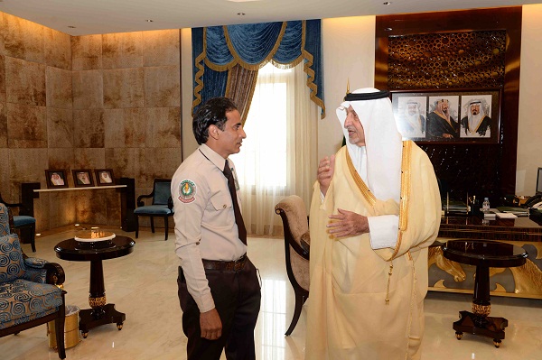 أمير مكة يعتذر  لرئيس أمن شركة الغاز الوطنية