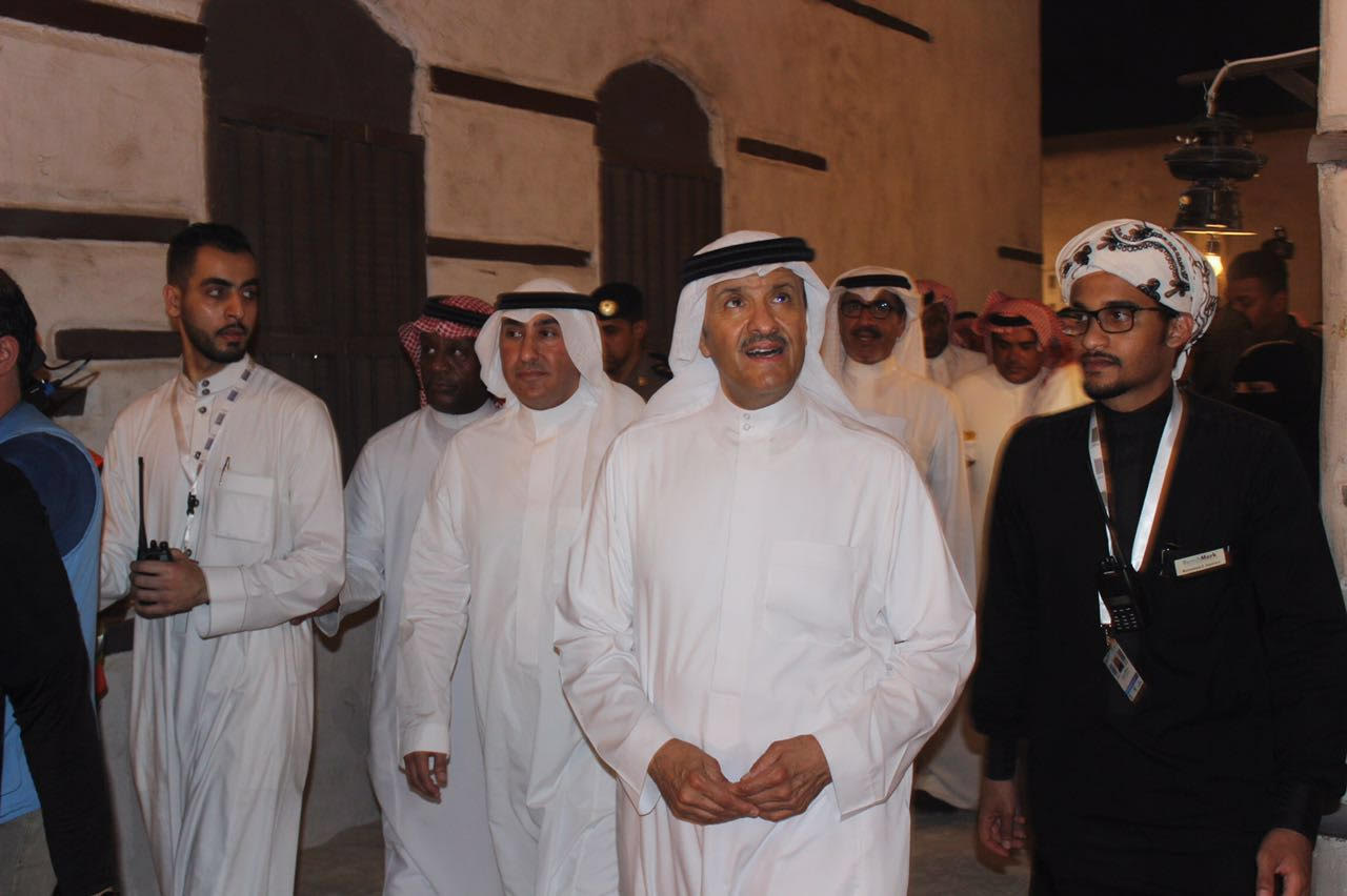 الأمير سلطان بن سلمان يزور مهرجان رمضاننا كدا  (1)