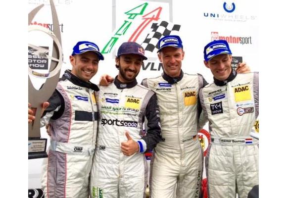 الأمير عبدالعزيز الفيصل يمثل المملكة عالمياً بتتويجه بطلاً لسباق VLN 6