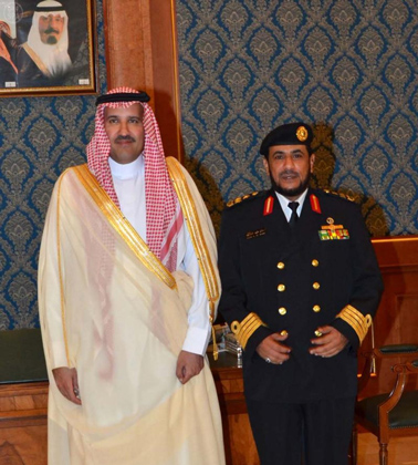 الأمير فيصل بن سلمان يقلد الحربي رتبة “عميد”