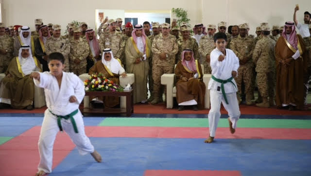 الأمير متعب بن عبدالله يدشن مجمع المنشآت الرياضية بخشم العان1