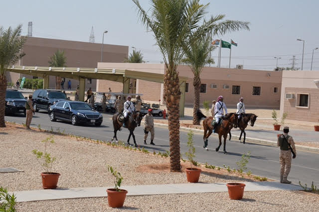 الأمير متعب بن عبدالله يدشن مجمع المنشآت الرياضية بخشم العان2