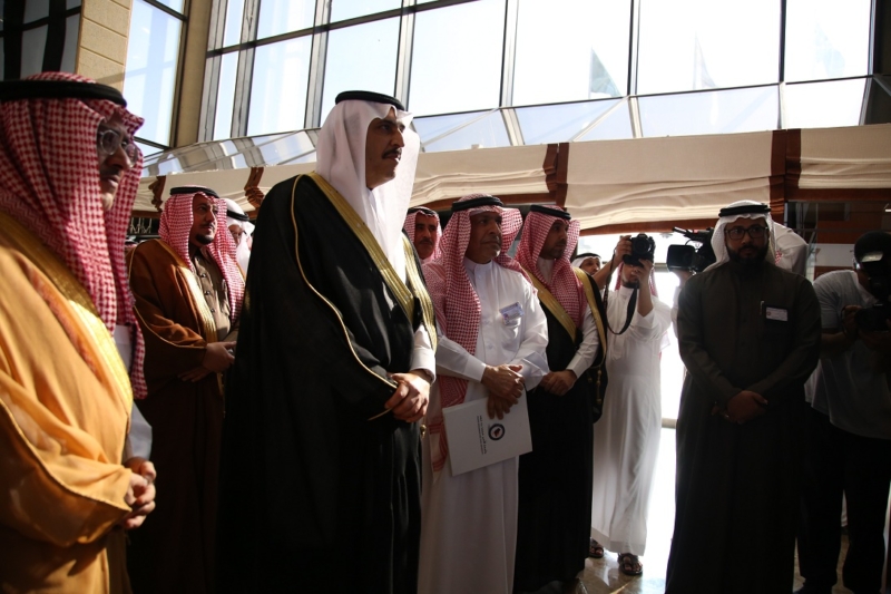 الأمير محمد بن فهد يدشن مركز الأمير نايف للتسامح والسلام وكرسي النانو (3)