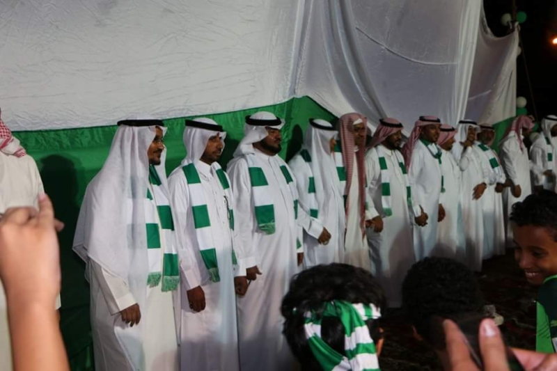 الأهلي يرسم البسمة على وجوه محبيه من كبار السن ‫(215382900)‬ ‫‬