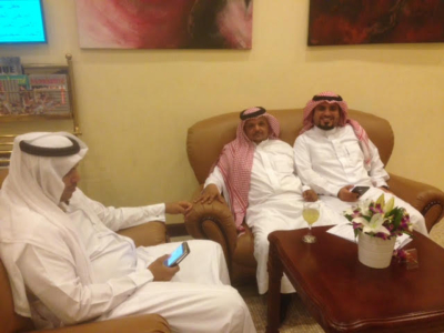 الإعلاميون السعوديون المشاركون في لقاء الأحواز بالكويت1