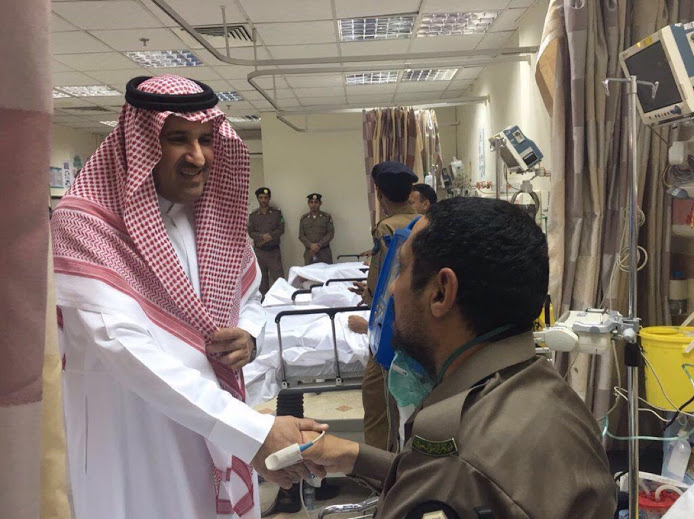 الامير فيصل بن سلمان يزور المصابين