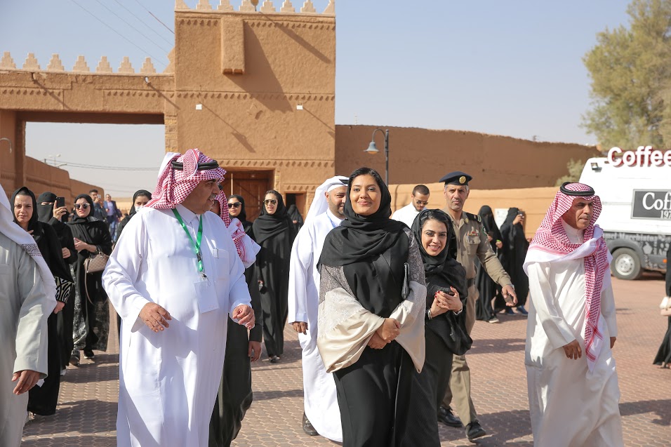 بالصور.. “المواطن” توثق زيارة الأميرة ريما بنت بندر لمهرجان ربيع أشيقر‎