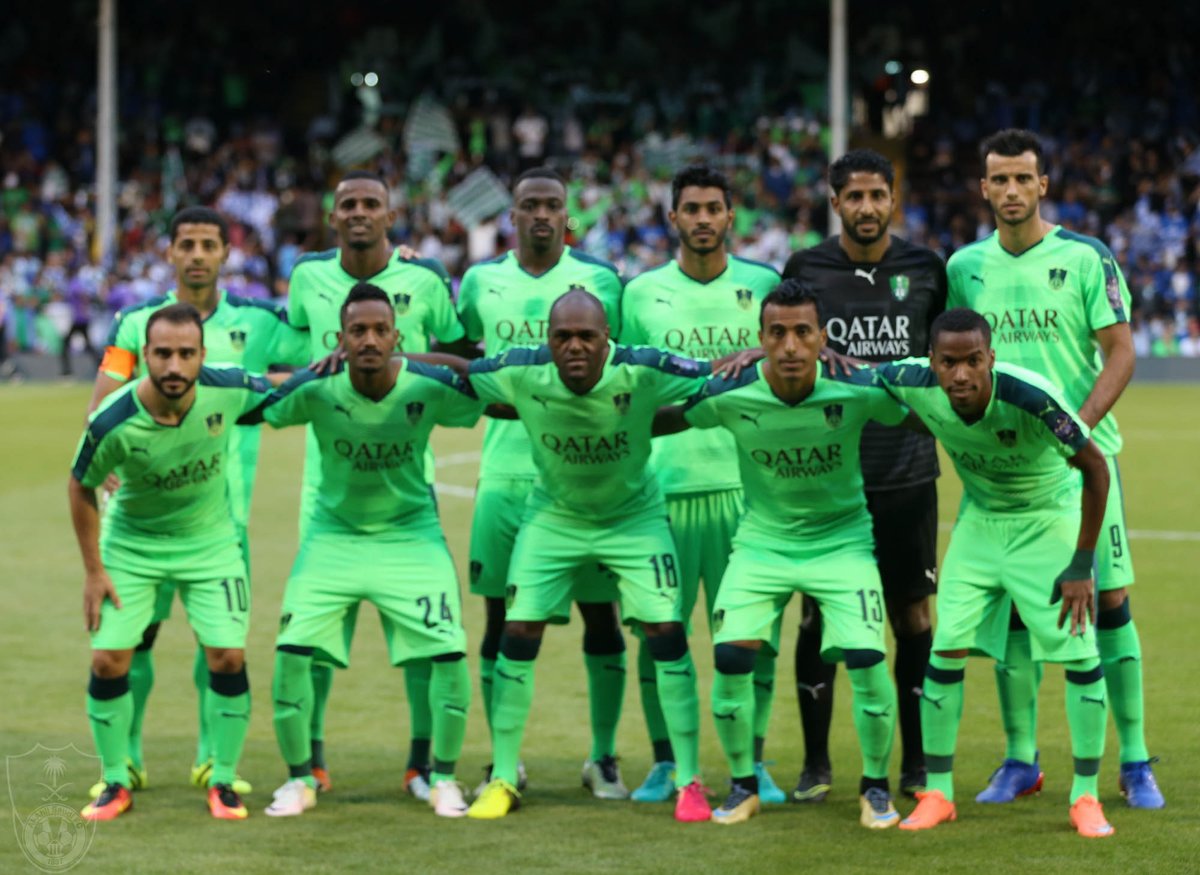 بالفيديو.. الأهلي يتوج بكأس السوبر السعودي على حساب الهلال