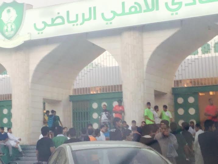 مصادر أهلاوية: قرارات مهمة للإدارة خلال ساعات