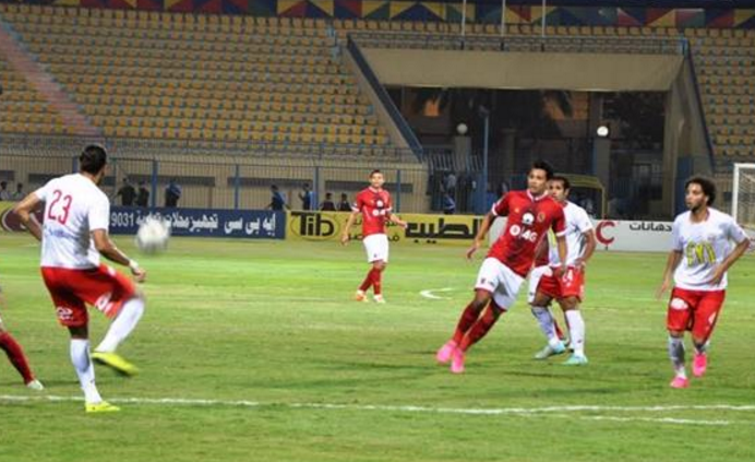 الأهلي يواصل صدارته للدوري المصري