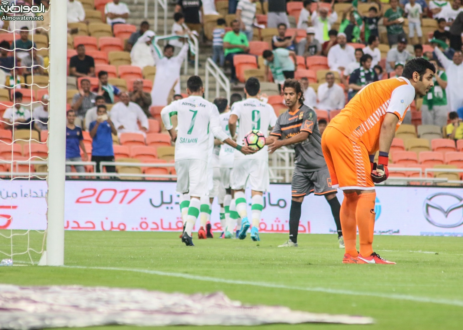 الأهلي السعودي يستضيف الأهلي الإماراتي في دور الـ 16