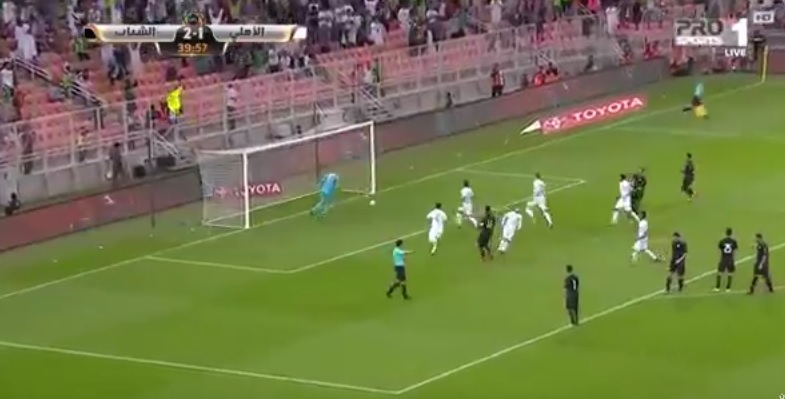 بالفيديو.. الأهلي يُسجل الهدف الأول في مرمى الشباب