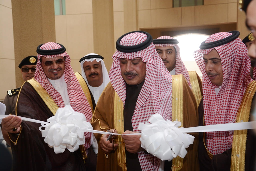 أمير #الباحة يفتتح مبنى إدارة مكافة المخدرات الجديد