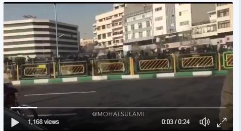 بالفيديو.. مظاهرات إيران تتواصل والنظام يدفع قوات الباسيج للشوارع