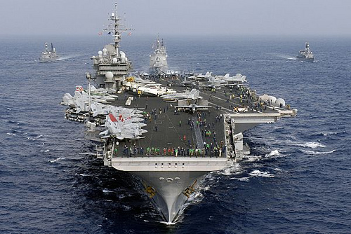 البحرية الأمريكية تواجه النشاط الإيراني في الخليج بسلاح الليزر