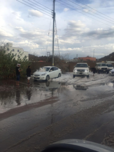 البرد  يكسو منطقة السر جنوب الطائف بلون البياض4