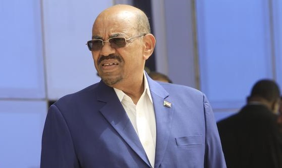 بينهم رئيس حكومة السودان .. اعتقال أكثر من 100 شخصية مقربة من البشير