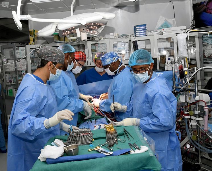 للمرة الثانية وبدعم التحالف.. منظمة البلسم تداوي جراح اليمنيين