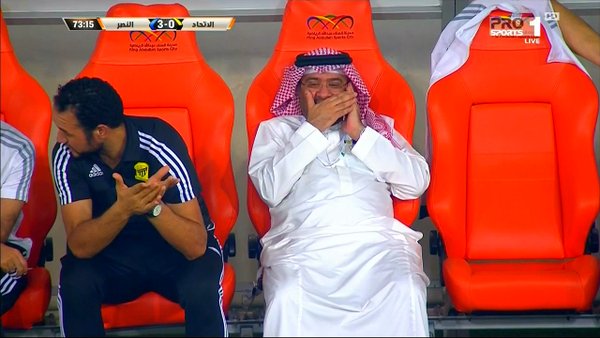 بالصور.. #البلوي يُشعل غضب جماهير #الاتحاد !