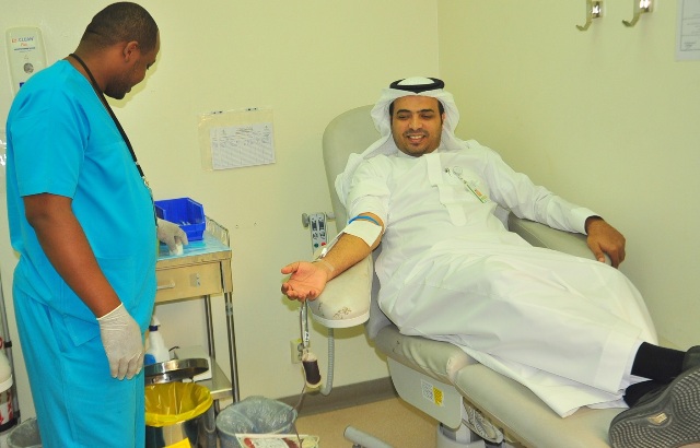 مستشفى الملك عبدالله ببيشة يبدأ حملة “التبرع بالدم”
