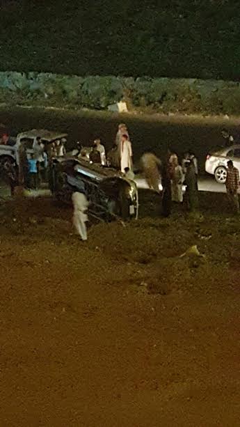 بالفيديو والصور .. سكان شارع 26 بأبها المُحطم من التفحيط يستغيثون بالمسؤولين