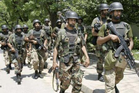 مقتل جنديين باكستانيين بنيران الجيش الهندي