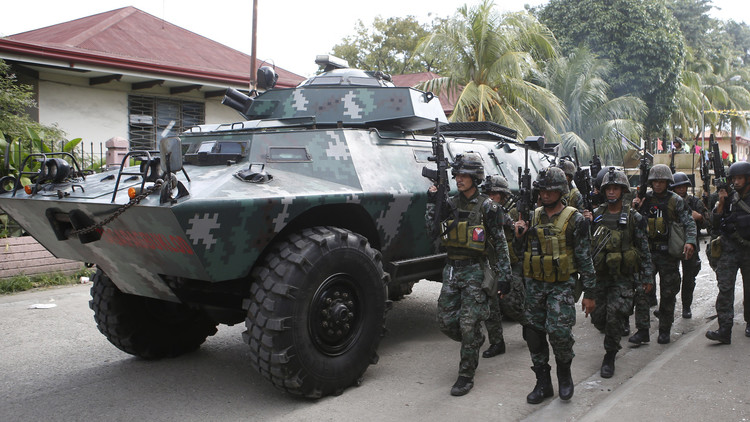 بالفيديو.. الجيش الفلبيني يقتل 44 داعشيًا