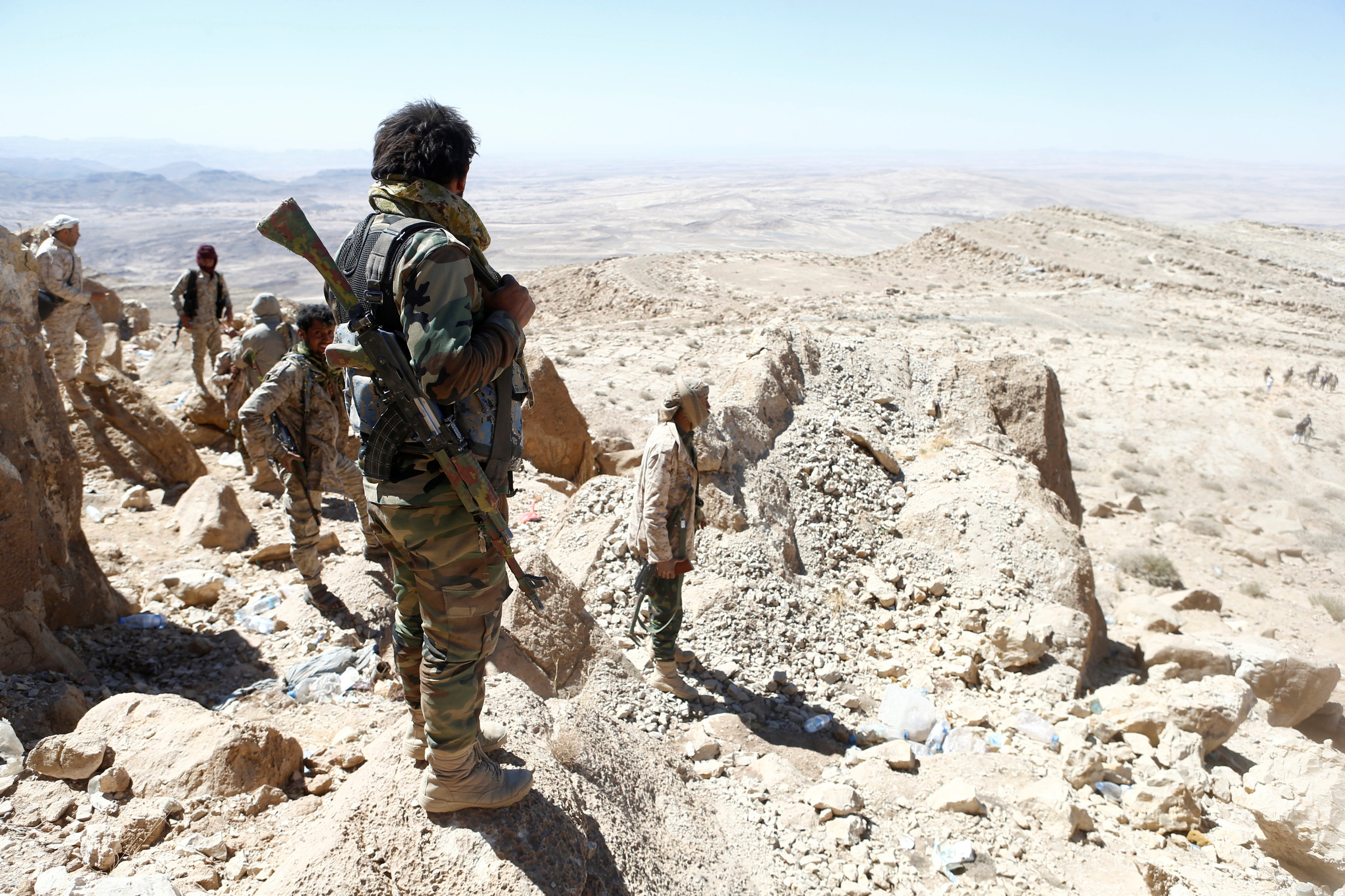 الجيش اليمني يستعيد مناطق استراتيجية في مديرية برط العنان