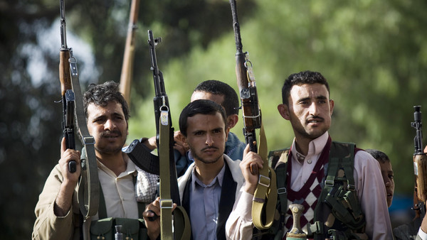 خشية افتضاح انتهاكاته.. الحوثي يمنع فريق العقوبات الأممي من دخول صنعاء