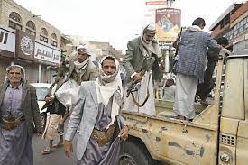 تواصل الاشتباكات بين ميليشيا الحوثي وصالح بكافة أنواع الأسلحة