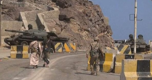 تراجع الحوثيين بجنوب اليمن.. والقاعدة تهدد المكلا