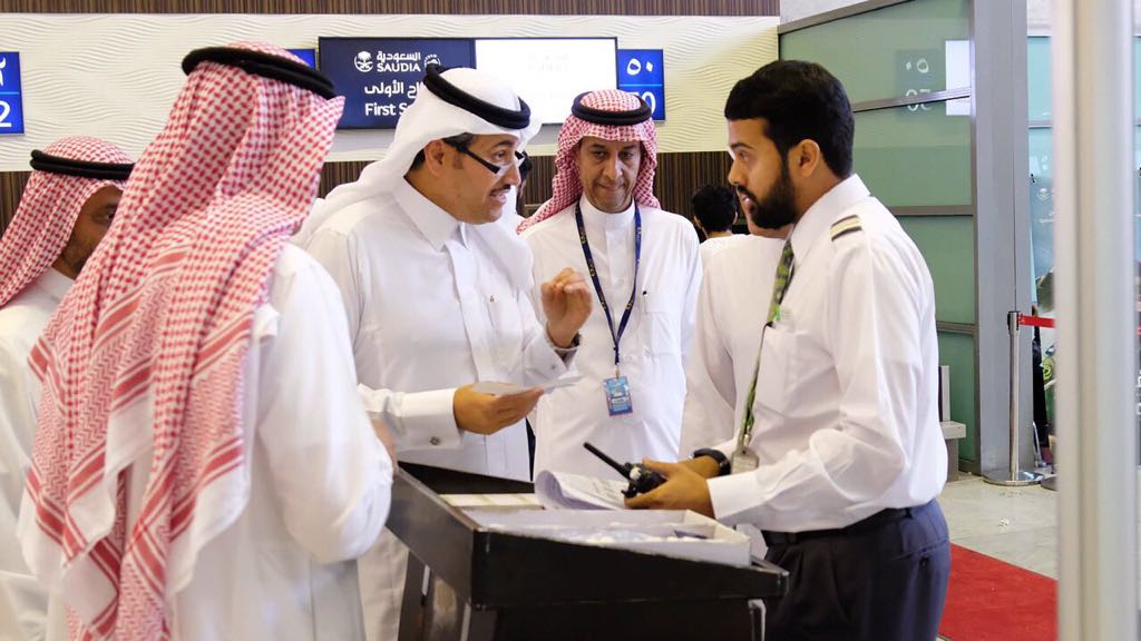 الخطوط السعودية تواصل جهودها لخدمة المعتمرين وتستعد لانطلاق خطة الصيف