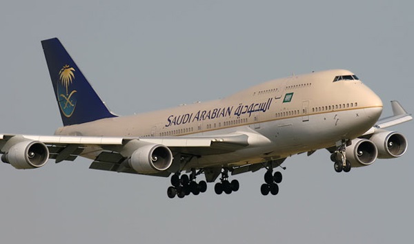 الخطوط السعودية تنفي ملكيتها لطائرة نجت من حادث تصادم في الهند