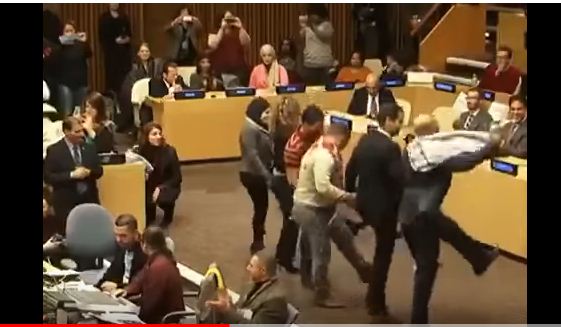 بالفيديو.. الدبكة الفلسطينية في الأمم المتحدة