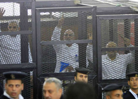 تأجيل محاكمة مرشد إخوان مصر في أحداث مكتب الإرشاد لـ(17) من إبريل - المواطن