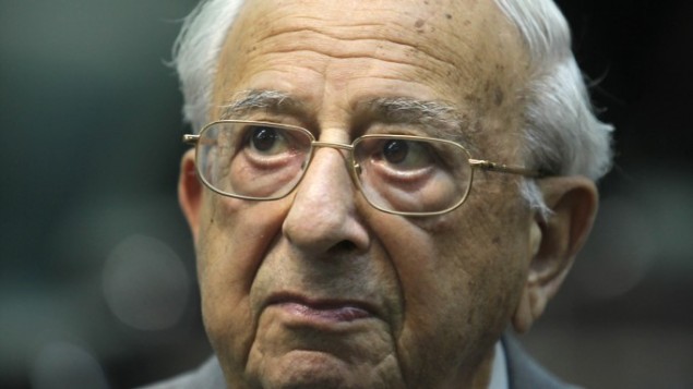 وفاة رئيس “إسرائيل” الأسبق إسحاق نافون عن 94 عامًا