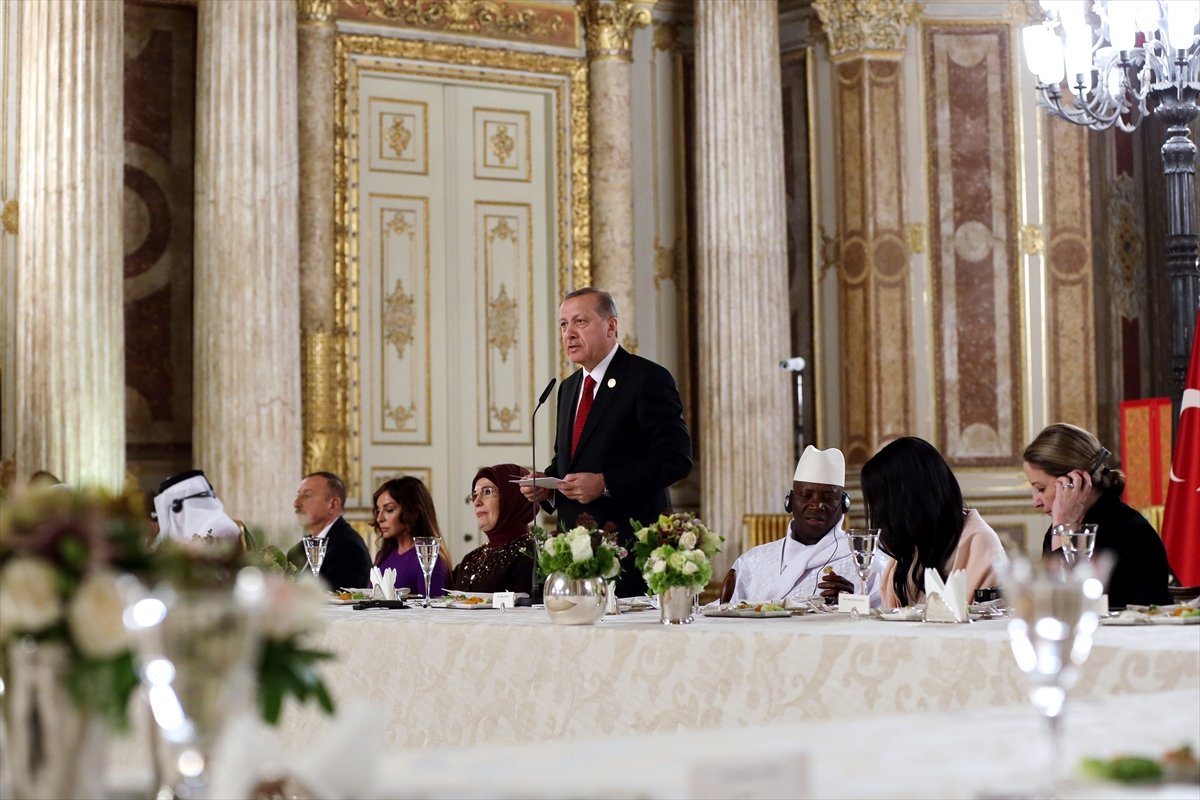 #أردوغان يقيم مأدبة عشاء على شرف رؤساء الوفود المشاركة بـ #القمة_الإسلامية