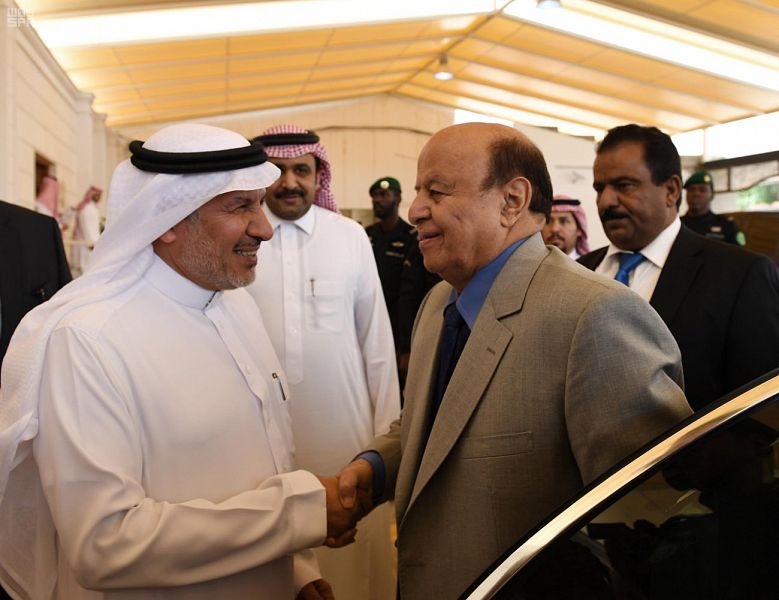 الرئيس اليمني: مركز الملك سلمان للإغاثة يثبت ريادته للعمل الإنساني يومًا بعد يوم