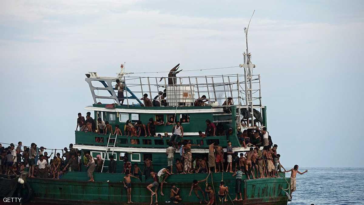 60 من الروهينغا.. هربوا من القتل فغرقوا بمركب على سواحل بنغلاديش